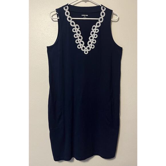 Lands' End Dresses & Skirts - Lands End Shift Dress Women's Medium Blue White Embroidered V-Neckline Pockets
